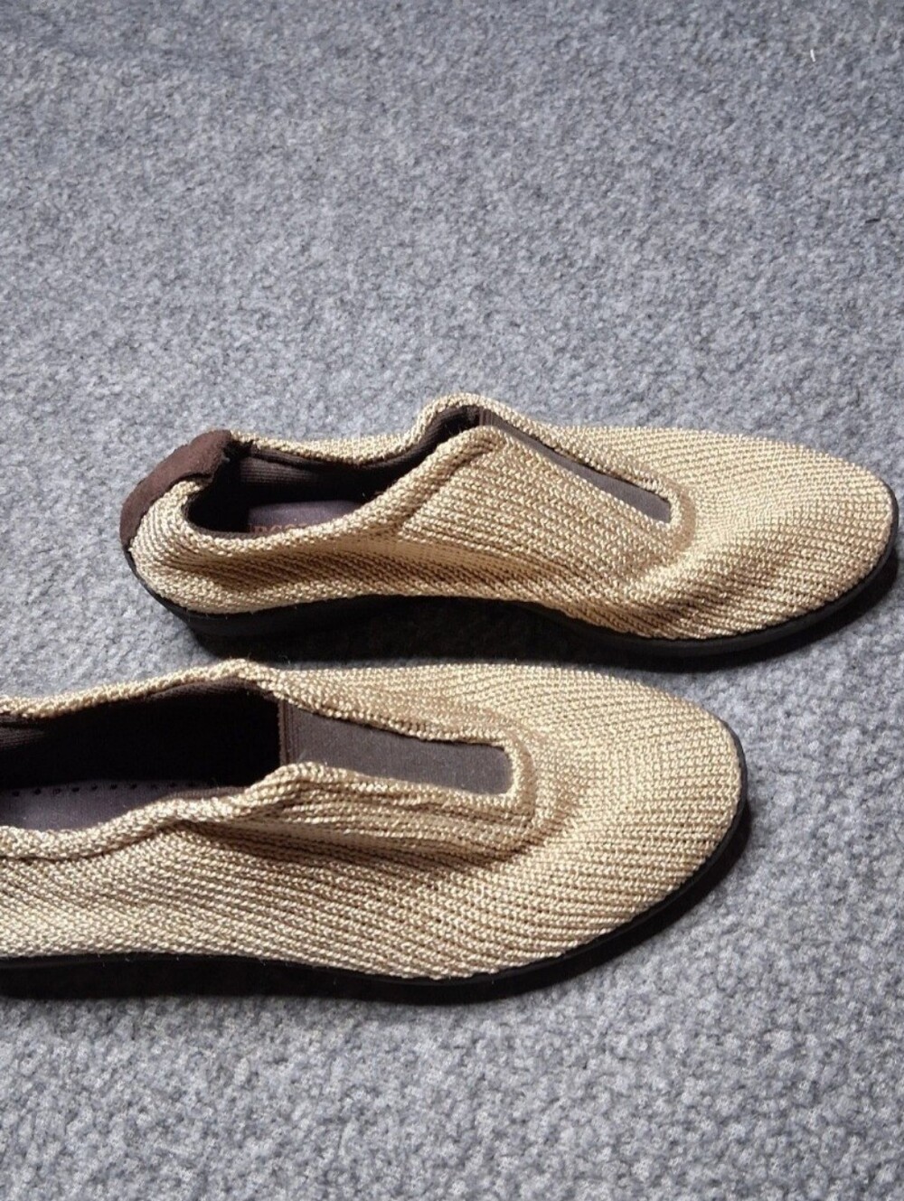 Arcopedico Womens Beige Tan Knit Comfort Slip On Walking Shoes NWOT 38